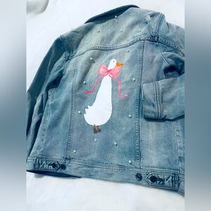 🎀Hand Painted Denim Jacket with Goose Design